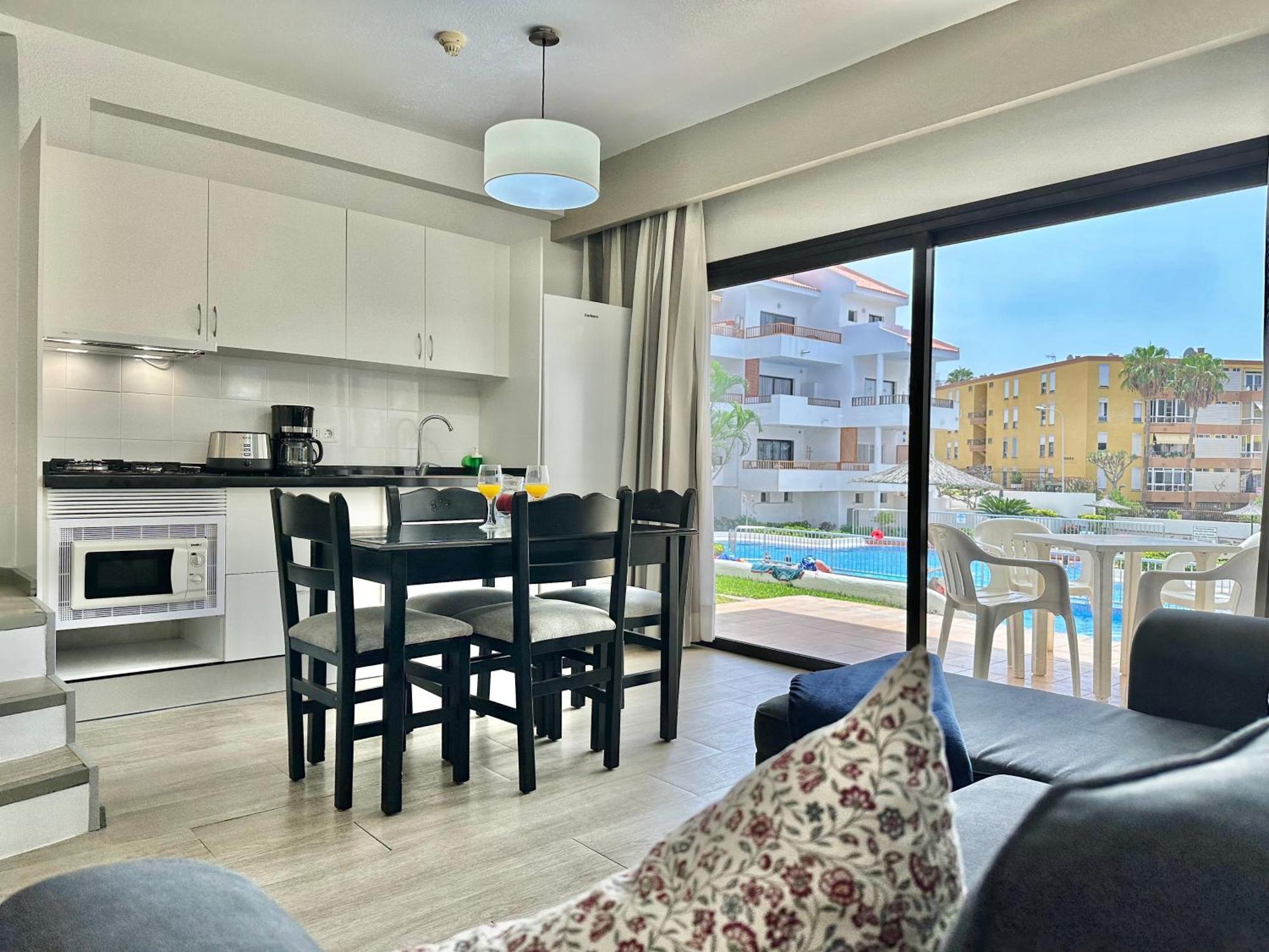 Appartement Pool Views Terrace à Los Cristianos  Extérieur photo